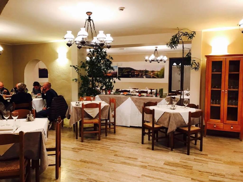 Hotel Ristorante La Grotta Castiglione Delle Stiviere Eksteriør bilde